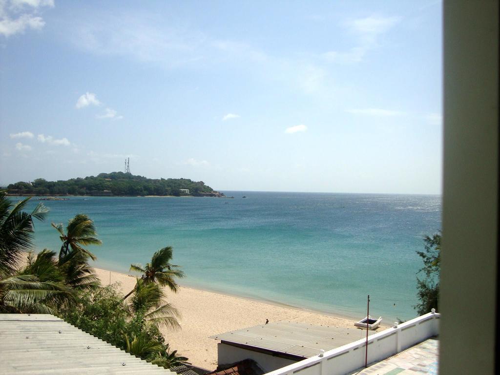 טרינקומאלה Green Park Beach Hotel מראה חיצוני תמונה
