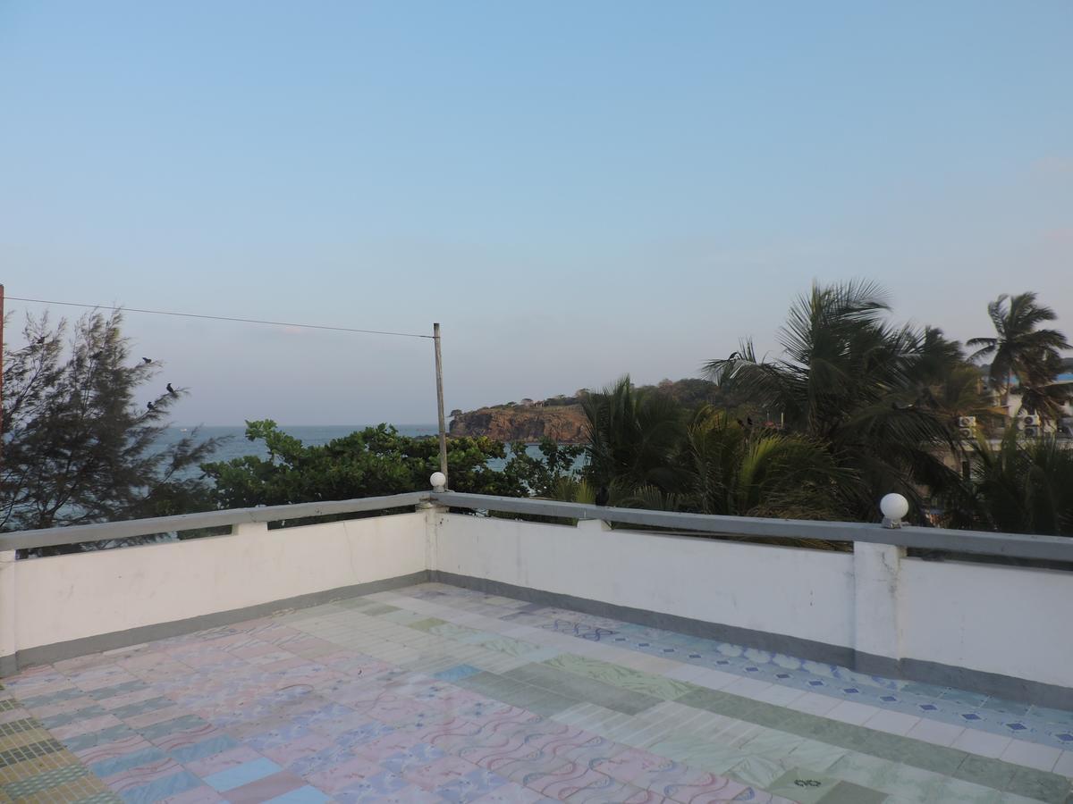 טרינקומאלה Green Park Beach Hotel מראה חיצוני תמונה